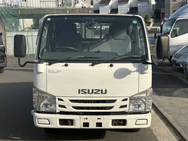 いすゞ エルフ TRG-NHR85A(2WD)の写真5