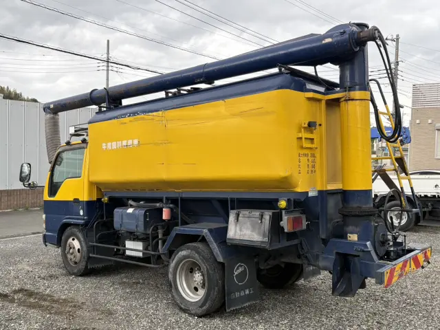 いすゞ エルフ KR-NKR81E3N(2WD)の写真4