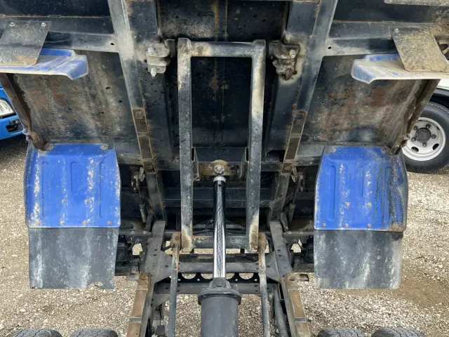 いすゞ エルフ TPG-NKR85AD(2WD)の写真14