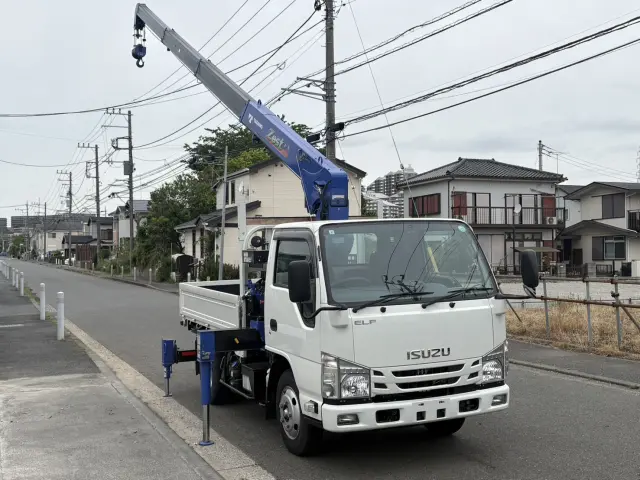 いすゞ エルフ 2RG-NKR88A(2WD)の写真2