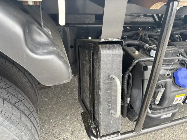 いすゞ エルフ 2RG-NKR88A(2WD)の写真24