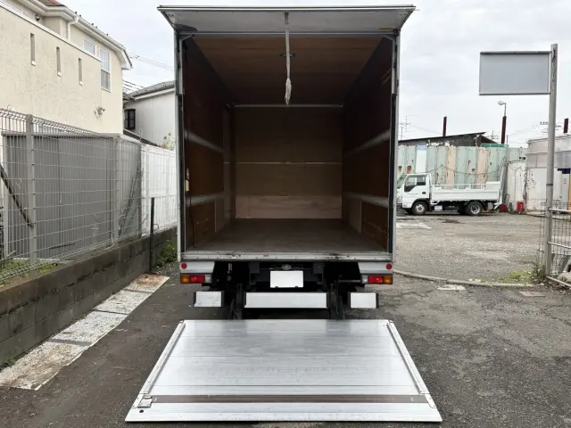 三菱 キャンター TPG-FEB50(2WD)の写真9