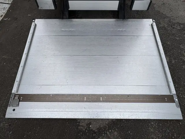 三菱 キャンター TPG-FEB50(2WD)の写真11