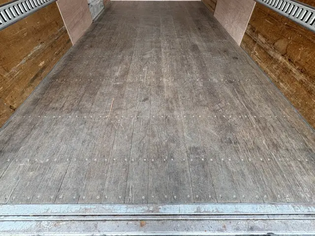 三菱 キャンター TPG-FEB50(2WD)の写真15