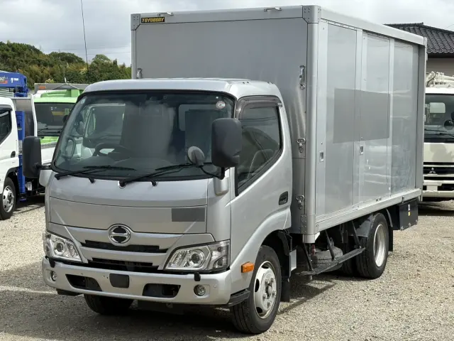 日野 デュトロ 2RG-XZU645M(2WD)の写真1