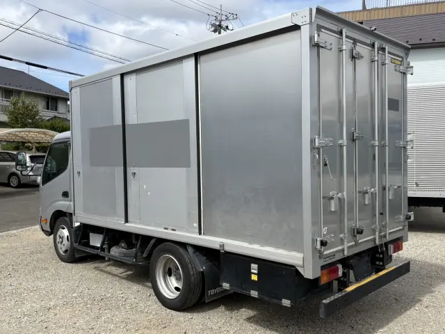 日野 デュトロ 2RG-XZU645M(2WD)の写真4