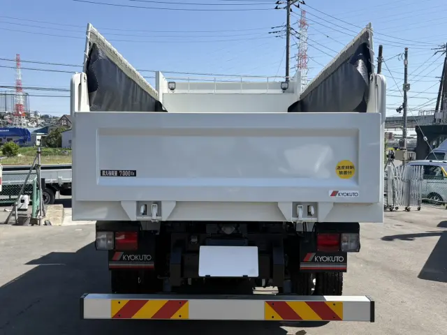 いすゞ フォワード 2RG-FTR90U4(2WD)の写真8