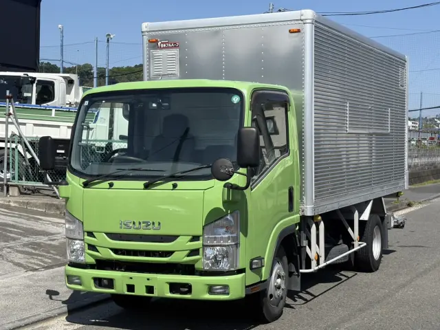 いすゞ エルフ TRG-NMR85AN(2WD)の写真1