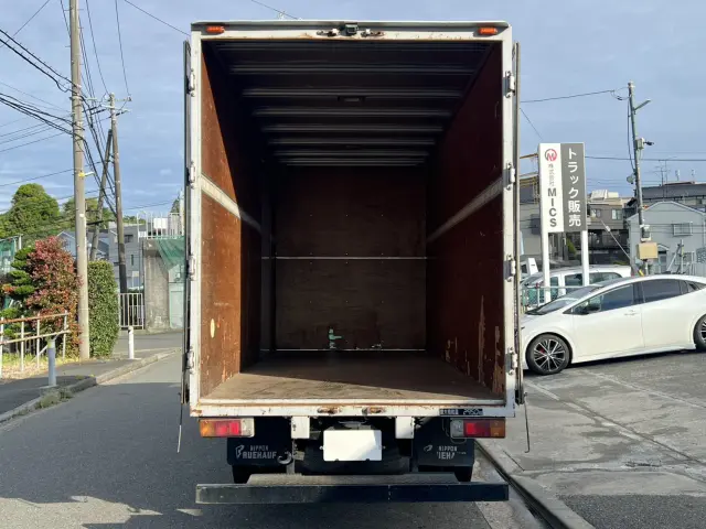 トヨタ ダイナ TPG-XZU655(2WD)の写真9