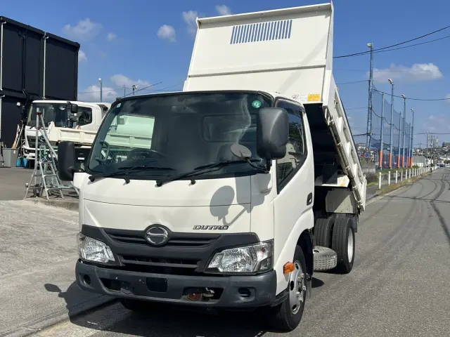 日野 デュトロ TPG-XZU620T(2WD)の写真1