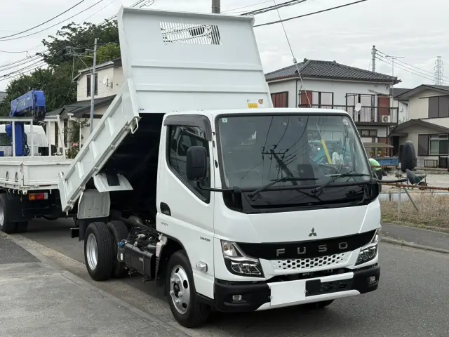 三菱 キャンター 2RG-FBA60(2WD)の写真2