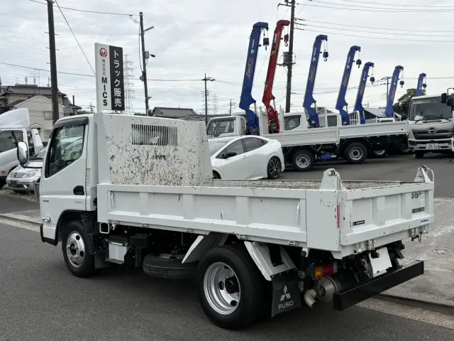 三菱 キャンター 2RG-FBA60(2WD)の写真4