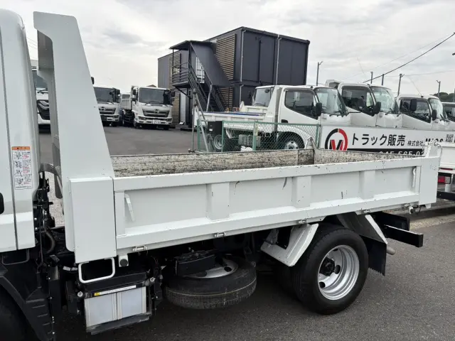 三菱 キャンター 2RG-FBA60(2WD)の写真7