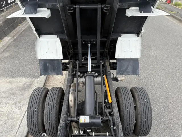 三菱 キャンター 2RG-FBA60(2WD)の写真14