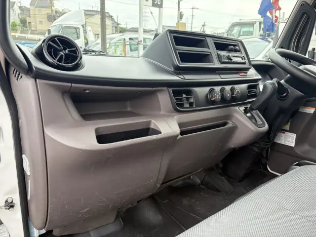 三菱 キャンター 2RG-FBA60(2WD)の写真22