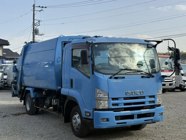 いすゞ フォワード SKG-FRR90S2(2WD)の写真2