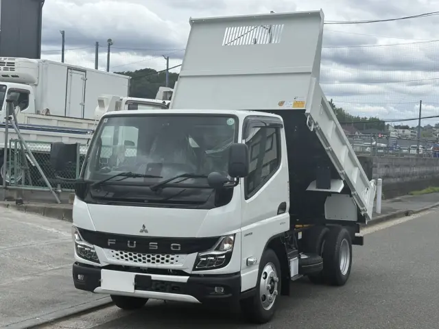 三菱 キャンター 2RG-FBA60(2WD)の写真1