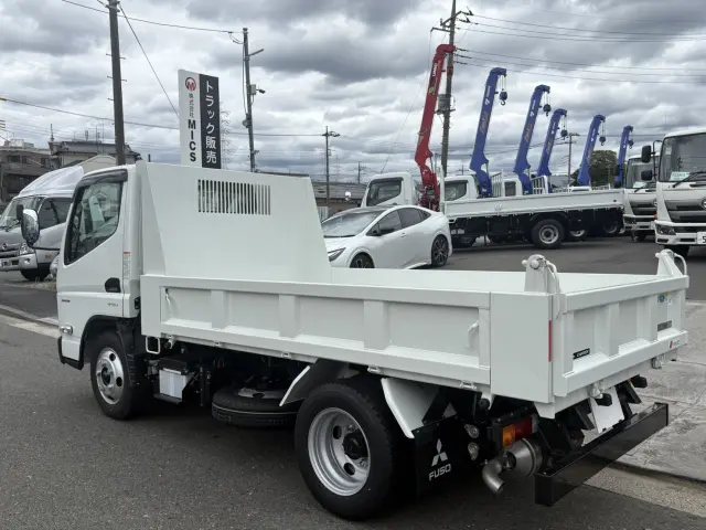 三菱 キャンター 2RG-FBA60(2WD)の写真4