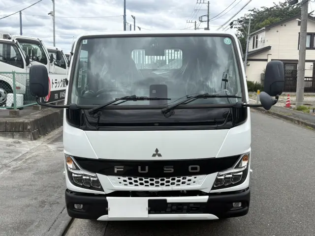 三菱 キャンター 2RG-FBA60(2WD)の写真5