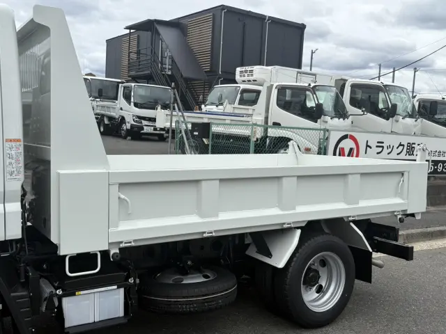 三菱 キャンター 2RG-FBA60(2WD)の写真7