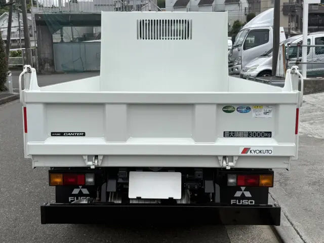 三菱 キャンター 2RG-FBA60(2WD)の写真8