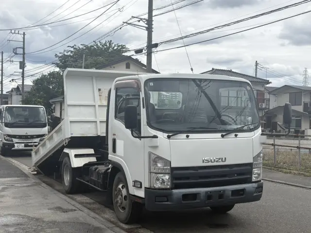 いすゞ エルフ SKG-NPR85YN(2WD)の写真2