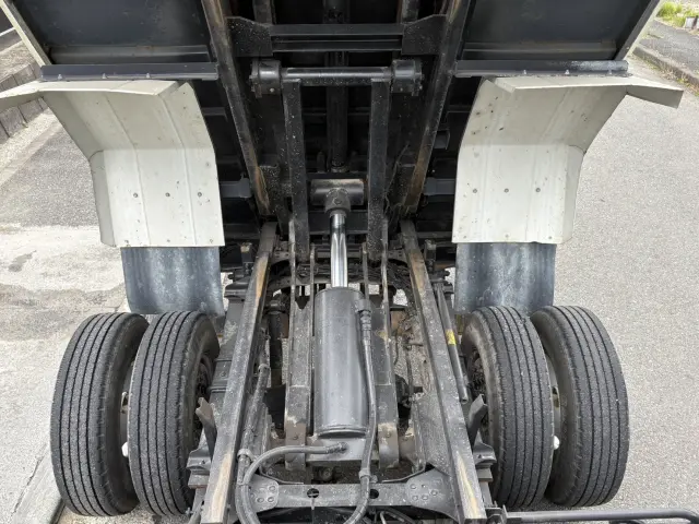 いすゞ エルフ SKG-NPR85YN(2WD)の写真15
