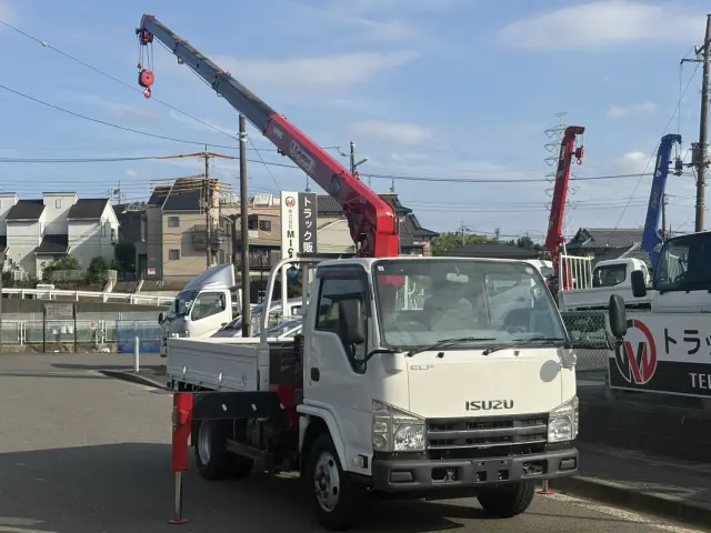 いすゞ エルフ SKG-NKR85R(2WD)の写真2