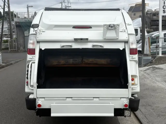 日野 デュトロ TPG-XZU600X(2WD)の写真9