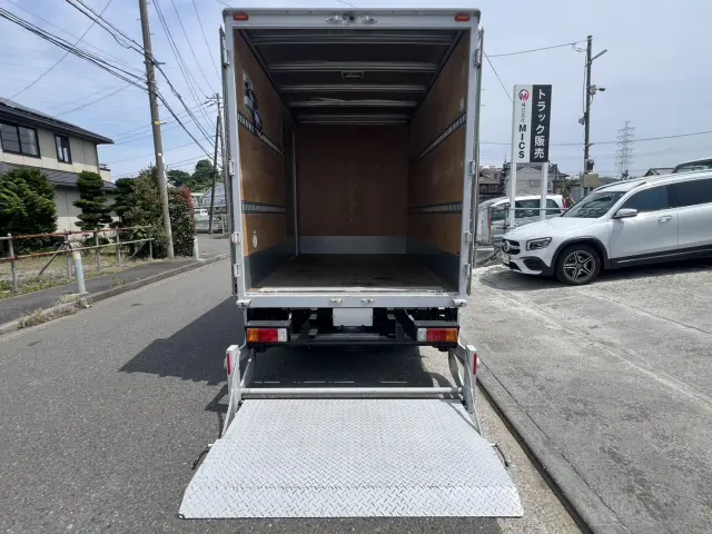 日野 デュトロ 2KG-XZC605M(2WD)の写真9