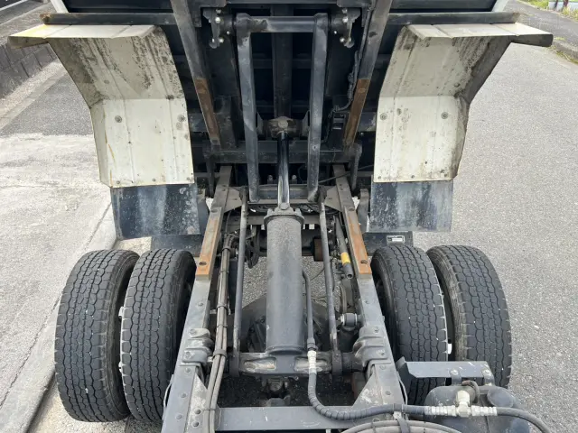 いすゞ エルフ TPG-NKR85AN(2WD)の写真15
