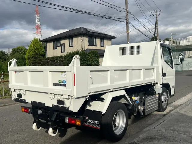 三菱 キャンター 2RG-FBA60(2WD)の写真3