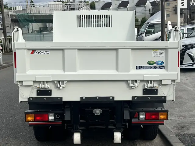 三菱 キャンター 2RG-FBA60(2WD)の写真8