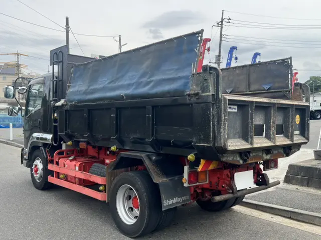 いすゞ フォワード LKG-FTR90S2(2WD)の写真4