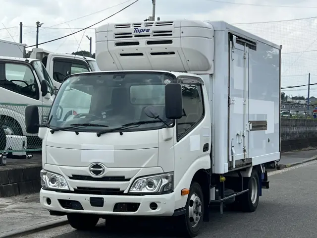 日野 デュトロ 2RG-XZC605M(2WD)の写真1