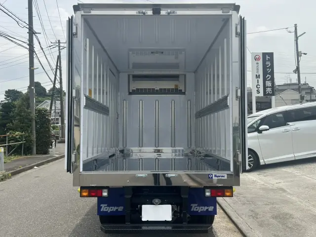 三菱 キャンター 2RG-FEAV0(2WD)の写真9