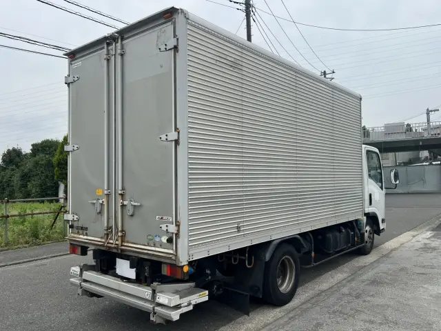 いすゞ エルフ SDG-NMR85AN(2WD)の写真3