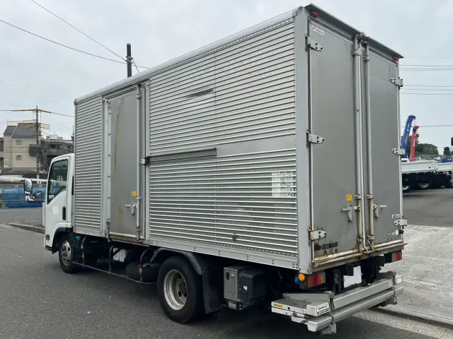 いすゞ エルフ SDG-NMR85AN(2WD)の写真4