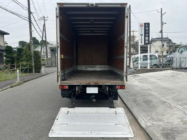 いすゞ エルフ SDG-NMR85AN(2WD)の写真9