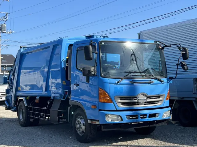 日野 レンジャー TKG-GC7JGAA(2WD)の写真2