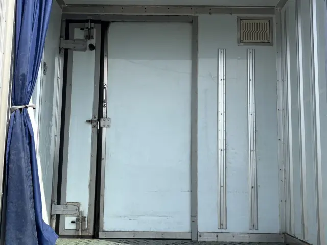 いすゞ エルフ TPG-NPR85AN(2WD)の写真14