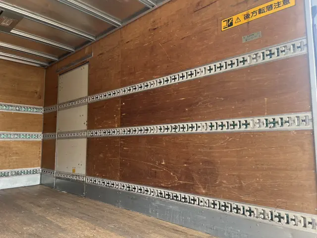 いすゞ エルフ TKG-NPR85AN(2WD)の写真14