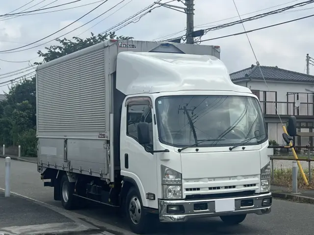 いすゞ エルフ BKG-NPR85AN(2WD)の写真2