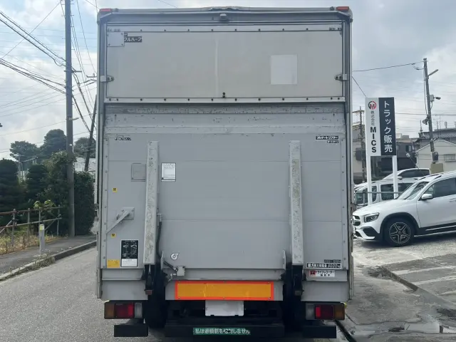 いすゞ エルフ BKG-NPR85AN(2WD)の写真8