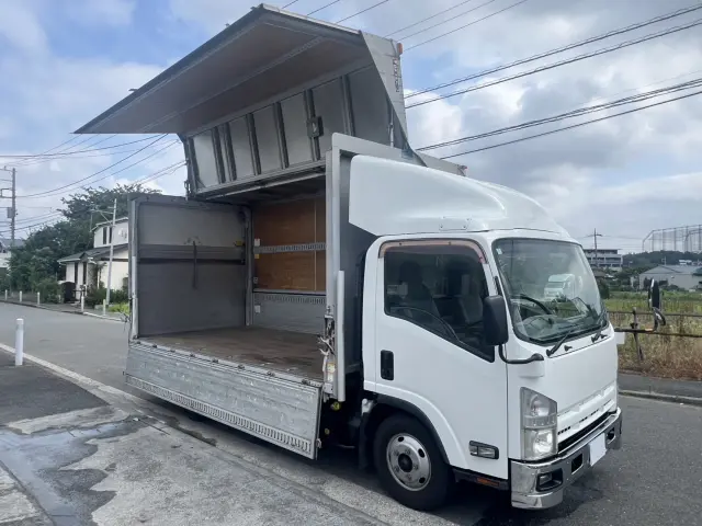 いすゞ エルフ BKG-NPR85AN(2WD)の写真17