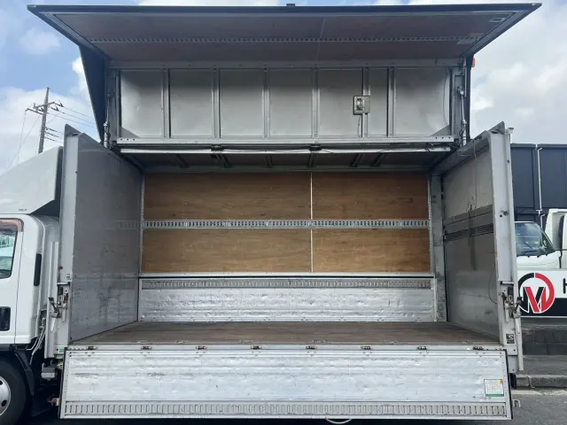 いすゞ エルフ BKG-NPR85AN(2WD)の写真24