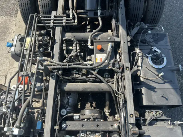三菱 キャンター 2RG-FBA60(2WD)の写真16