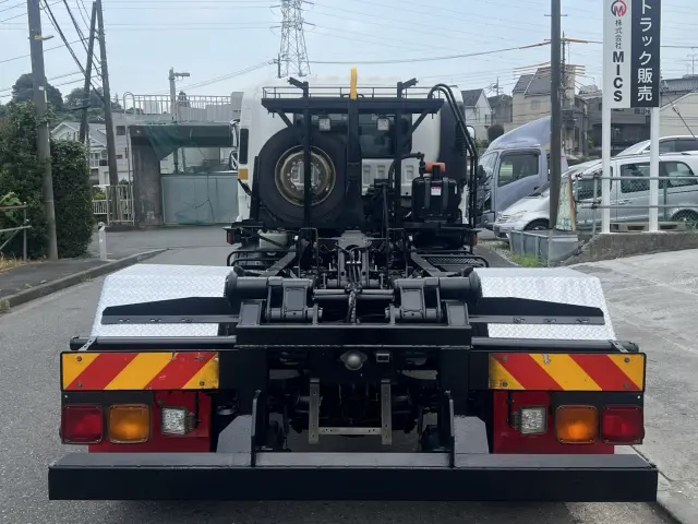 いすゞ フォワード LPG-FTR90S2(2WD)の写真6