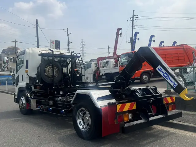 いすゞ フォワード LPG-FTR90S2(2WD)の写真8