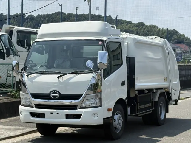日野 デュトロ TKG-XZU700X(2WD)の写真1